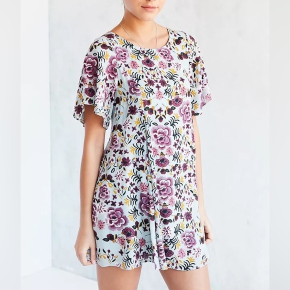 Urban Outfitters Kimchi Blue boho floral printed open back short mini dress - Picture 1 of 6